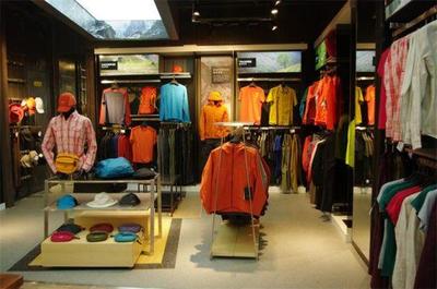 三夫戶外一季度業(yè)績(jī)驟降超600%，投資者憂心忡忡；公司押注生態(tài)圈戰(zhàn)略，能否在鞋帽零售市場(chǎng)突圍？